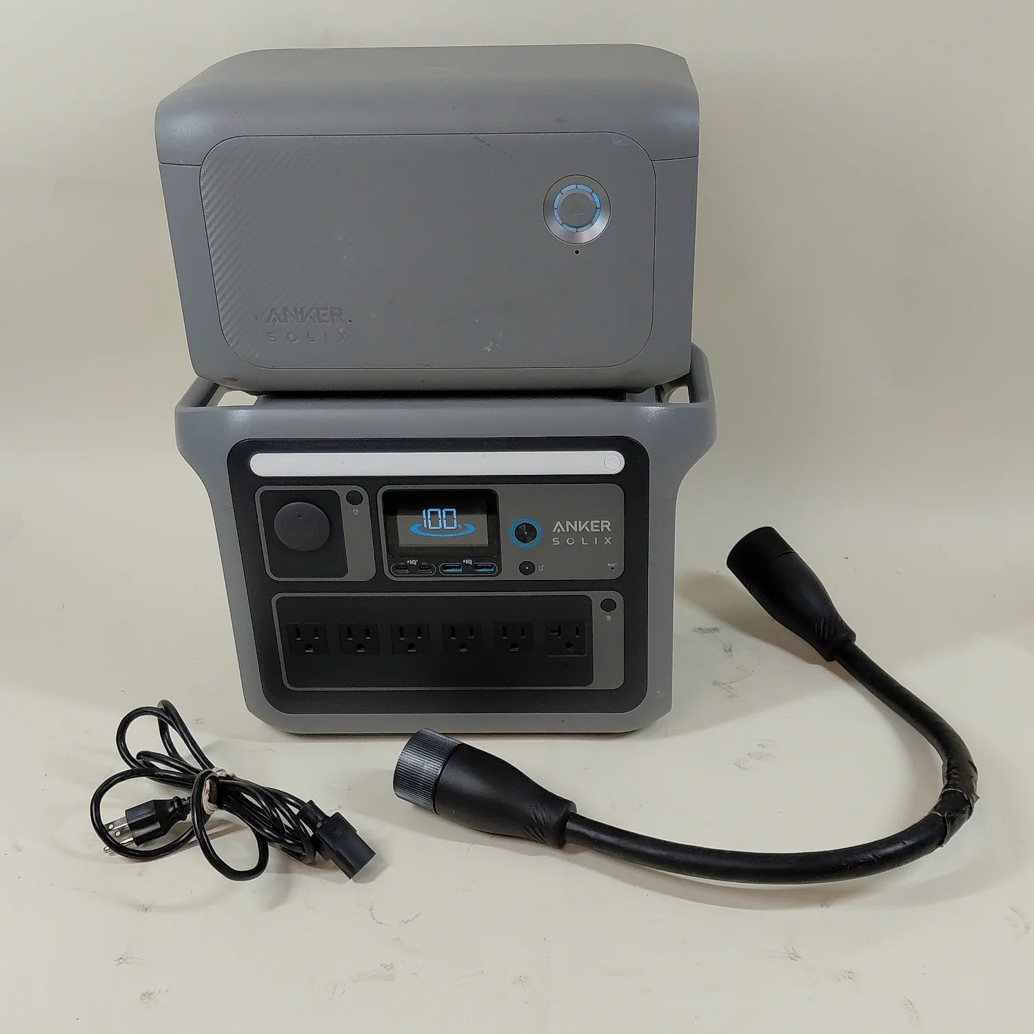 AG   BUY 2 GET 1 Anker Solix C - đánh giá và giá Anker Power Station Solix C1000